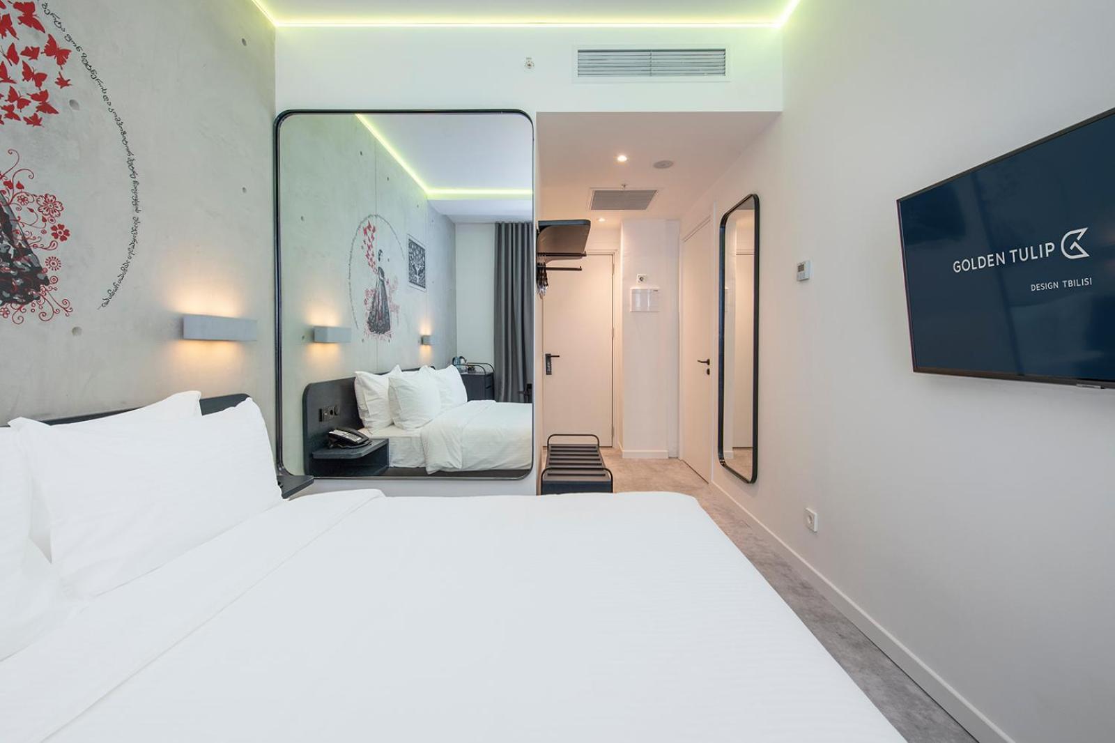 Hotel Golden Tulip Design Tbilisi Esterno foto