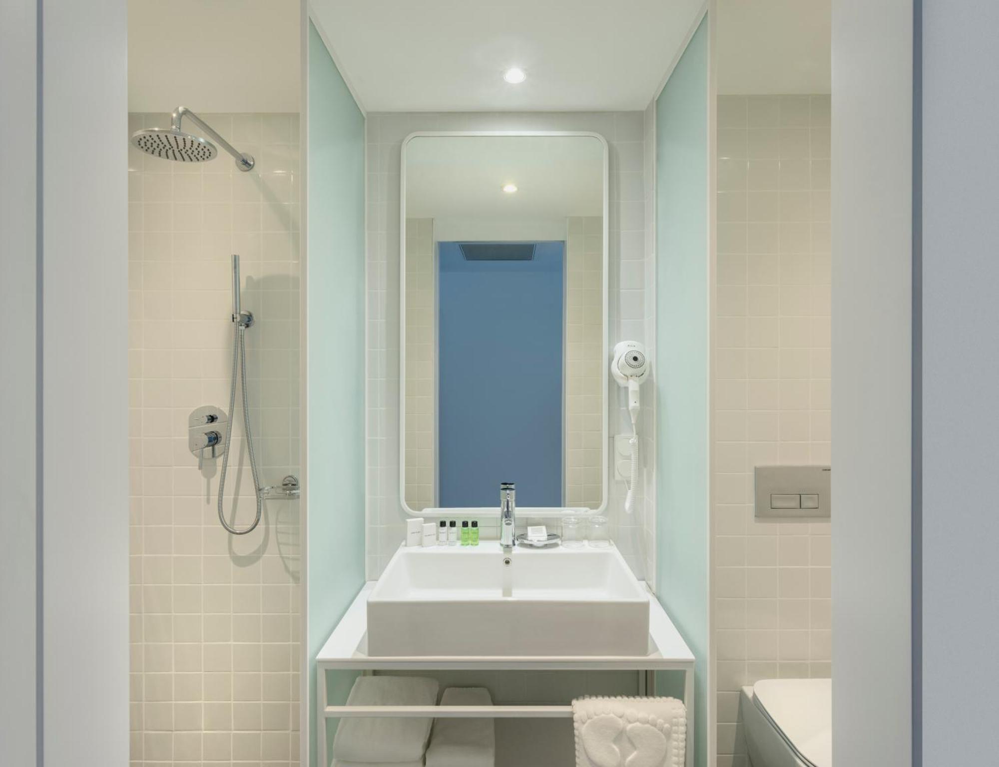 Hotel Golden Tulip Design Tbilisi Camera foto