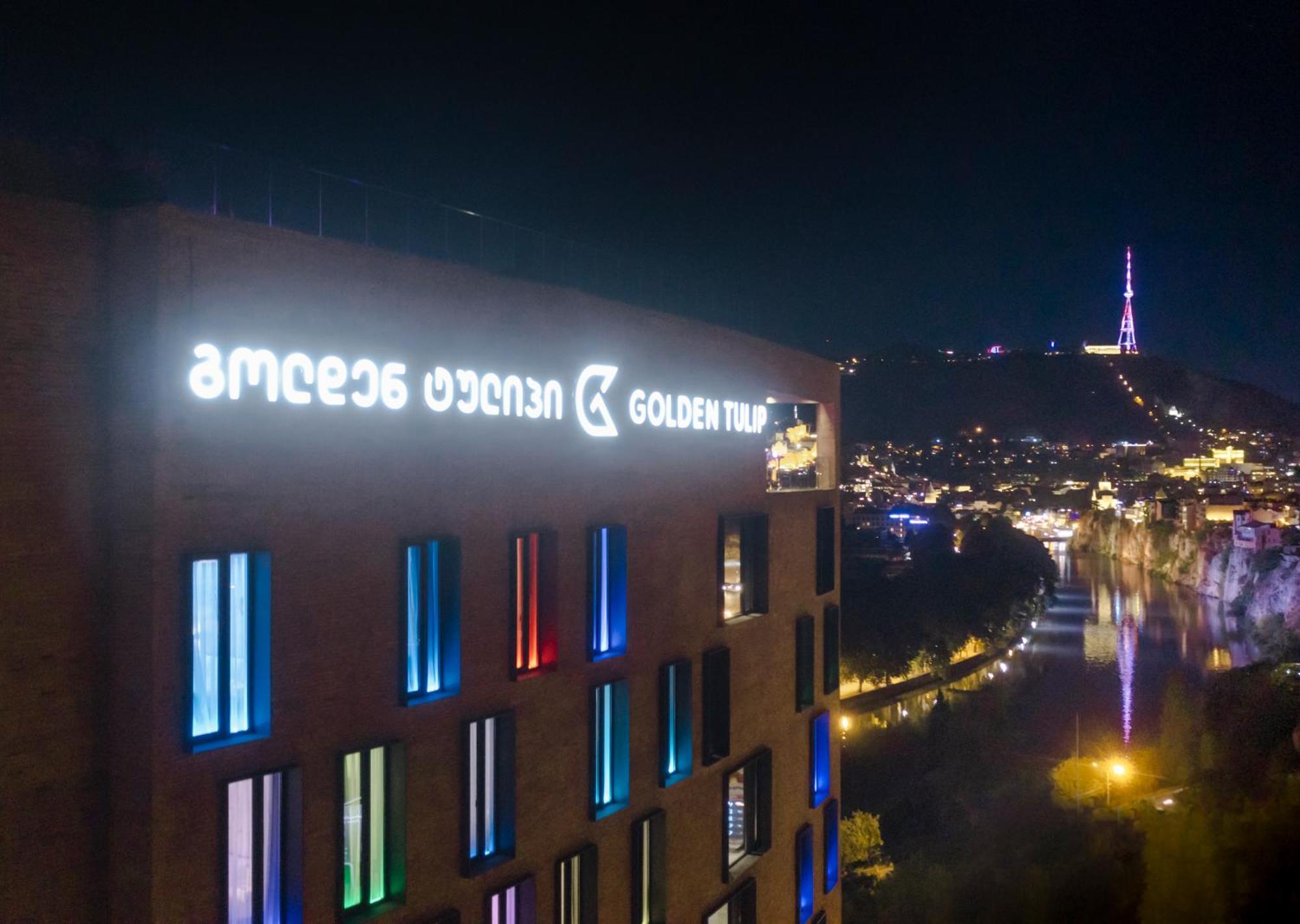 Hotel Golden Tulip Design Tbilisi Esterno foto
