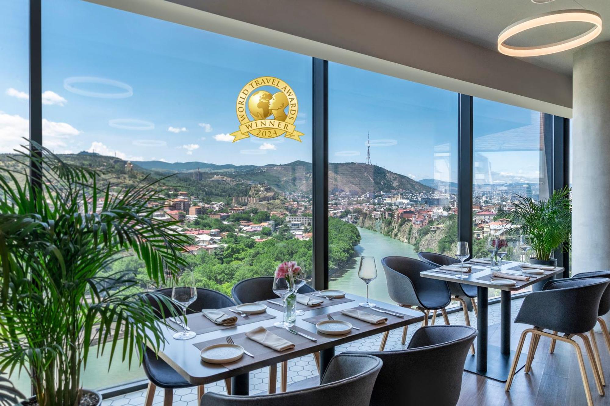 Hotel Golden Tulip Design Tbilisi Esterno foto